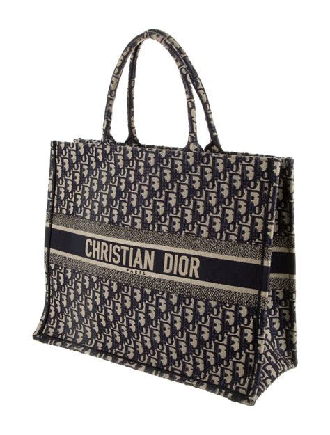 dior borsa|how much is Dior worth.